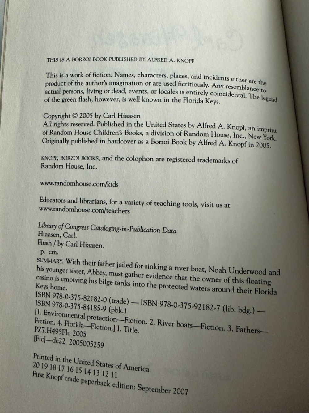 Flush by Carl Hiaasen Paperback Novel Fiction Book Recommended for ages 12+ GUC - Picture 9 of 14